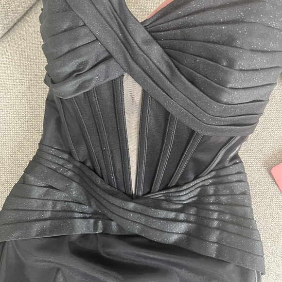 NEW with tags - size 4 Juliet HOCO dress - Picture 5 of 5